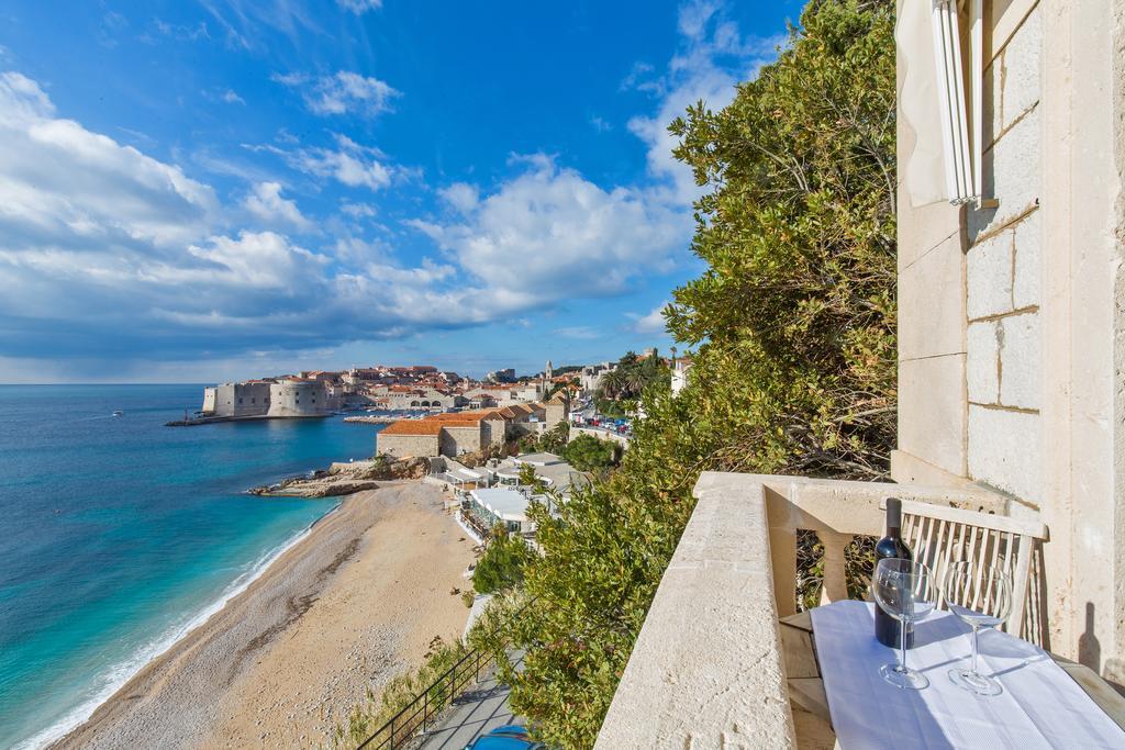 Luxury Seafront Banje *