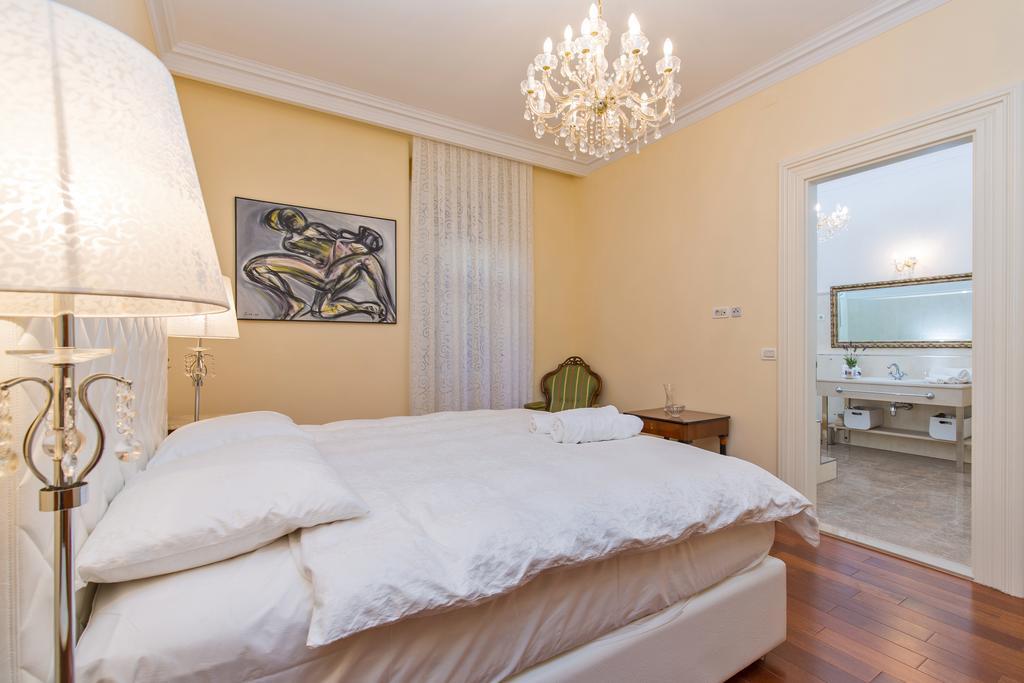 Luxury Seafront Banje * Dubrovnik