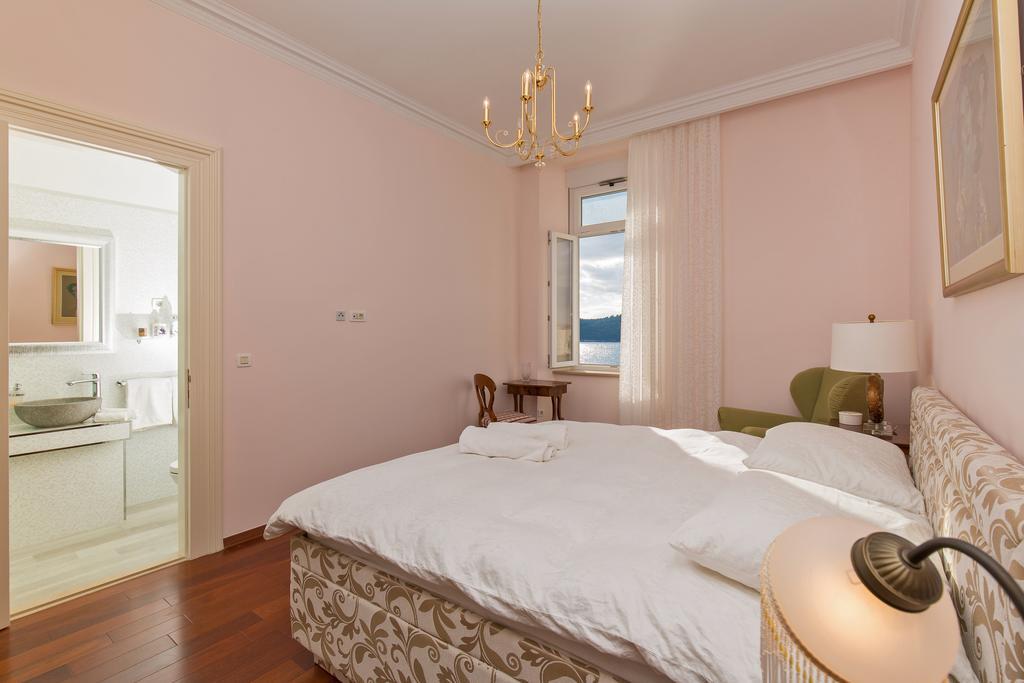 Luxury Seafront Banje * Dubrovnik
